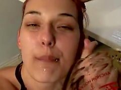 blowjobs kleine titten 18 jahre alt sperma im mund 