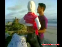 indonesian cewek jilbab mesum di tepi pantai