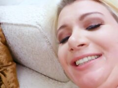 anal pollas grandes rubia doggystyle 