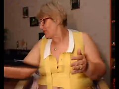Granny webcam Elvera live on 720camscom