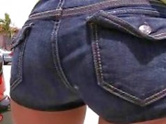 filles bubble butts mégots jeans 