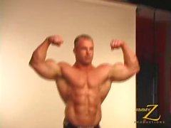 muscle musculaire australien culte digne huile bodybuilder corps flexions athlétique derrière muscle 