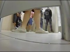 Twinks Having Sex in Public Bathroom / Twinks, които правят секс в обществе